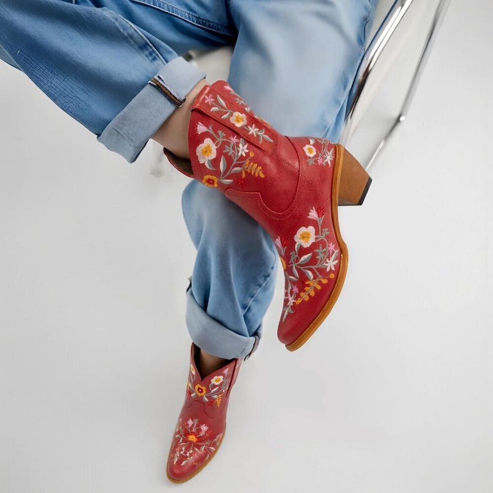 Women's Chunky Heel Ankle Snip Square Toe Flower Embroidered Western Red Boot - Picture 3 of 8